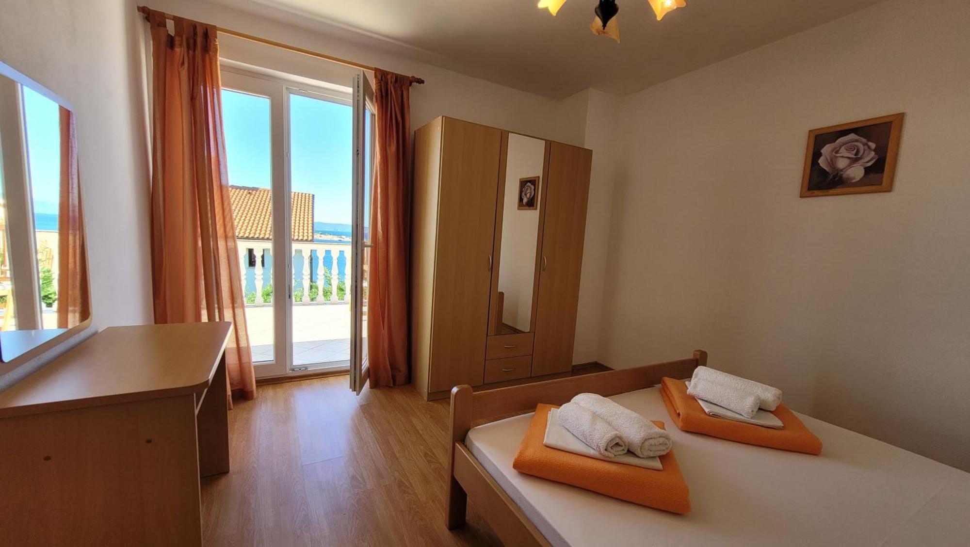 אומיסאליי Apartments Adriana מראה חיצוני תמונה